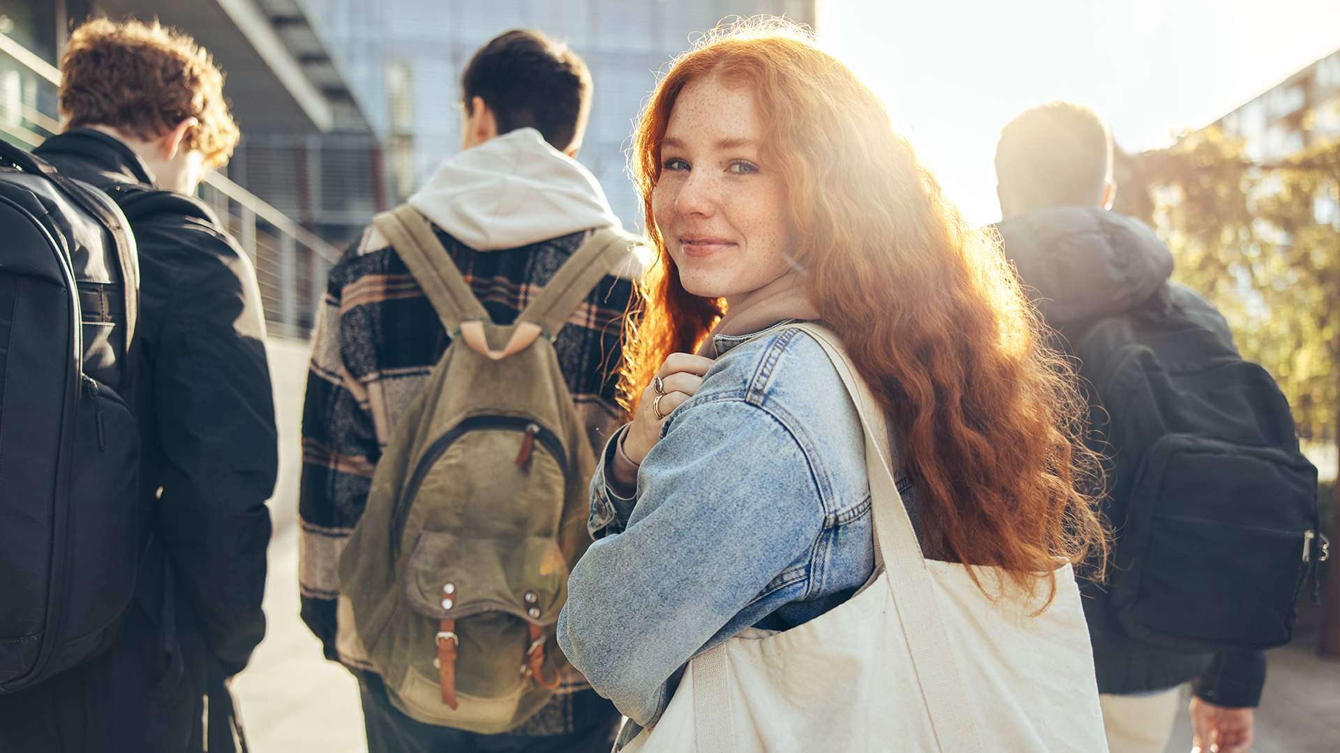Studenten LR Shutterstock 2001904067