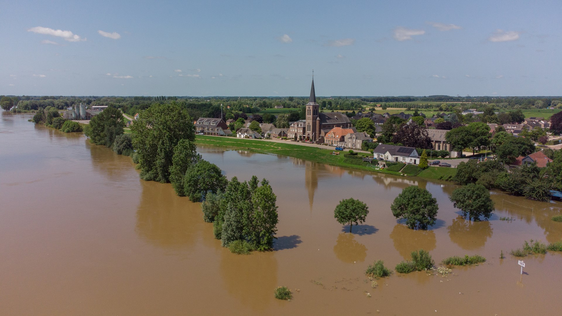 Geen publiek-private verzekering bij schade door overstroming rivier of zee