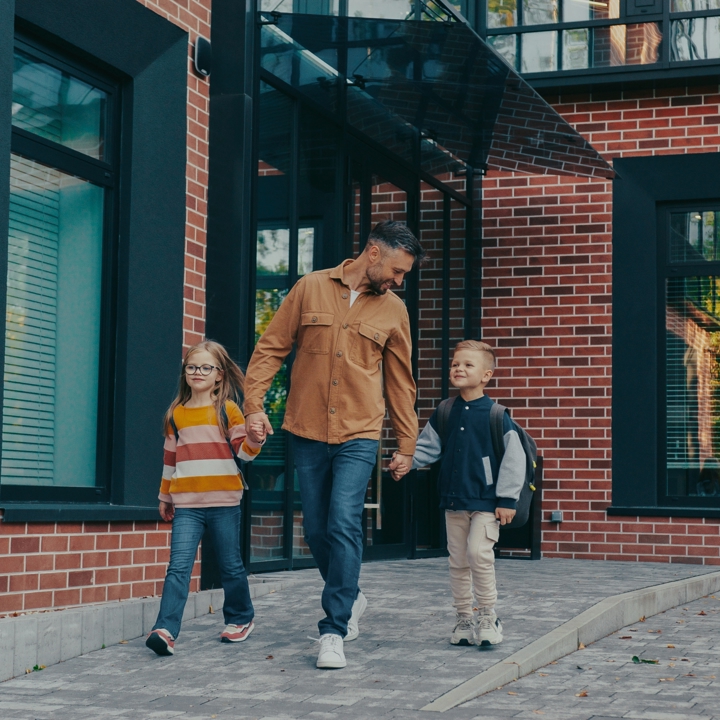 Werkprivé Shutterstock 2551409817