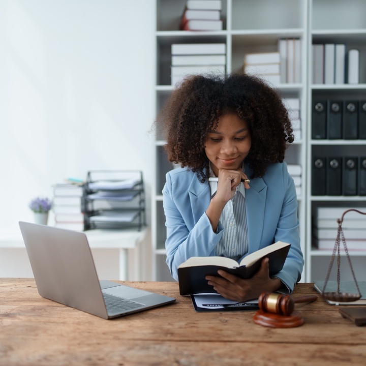 Shutterstock 2307978427