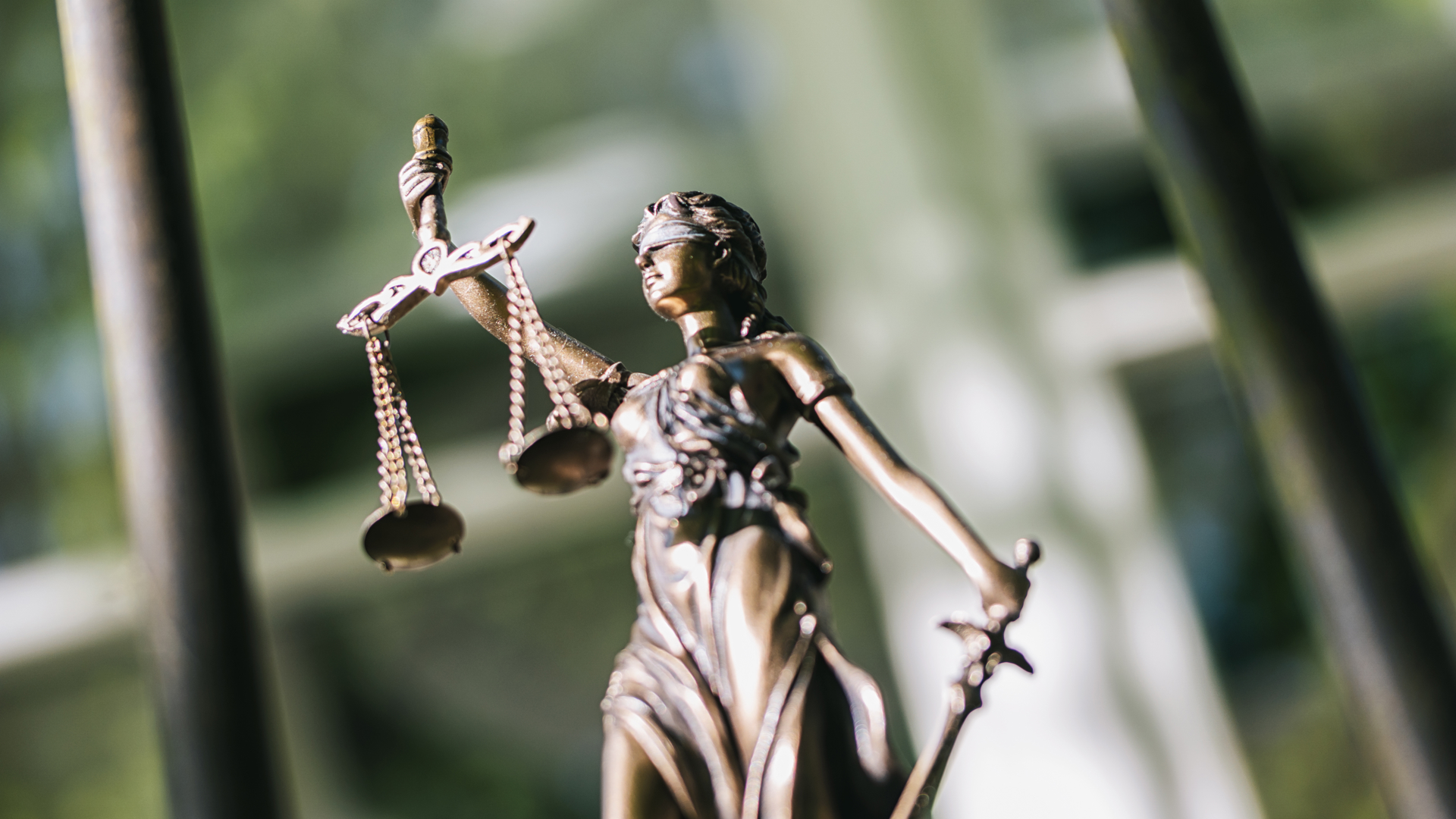 Vrouwe Justitia 2 Shutterstock 1083915197