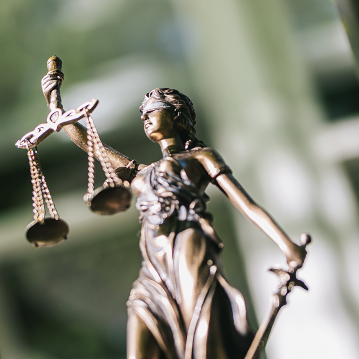 Vrouwe Justitia 2 Shutterstock 1083915197